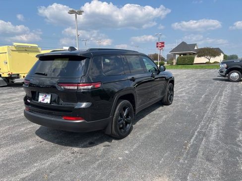 New 2025 Jeep Grand Cherokee L Limited w/ Black Appearance Package image 8