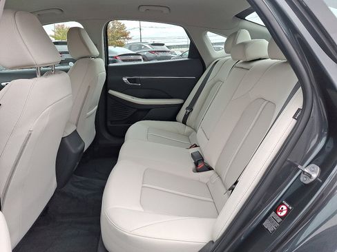 Certified 2023 Hyundai Sonata SEL w/ Cargo Package image 11