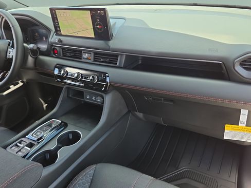 New 2026 Honda Pilot Sport image 17