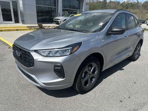 Used 2024 Ford Escape ST-Line w/ Tech Pack #1 image 2