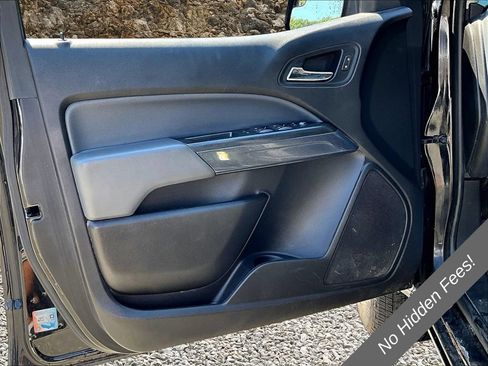 Used 2020 Chevrolet Colorado Z71 AWD/4WD image 18