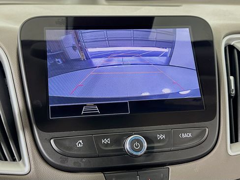 Used 2022 Chevrolet Malibu LS w/ Driver Confidence Package II FWD image 31