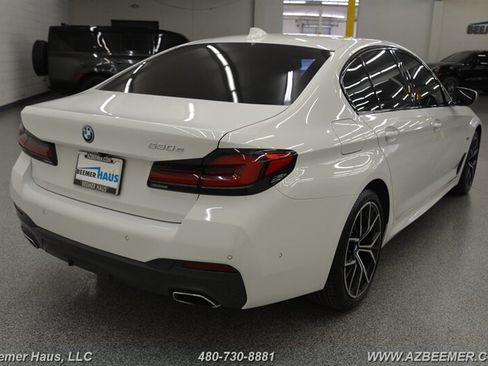 Used 2023 BMW 530e w/ M Sport Package RWD image 11
