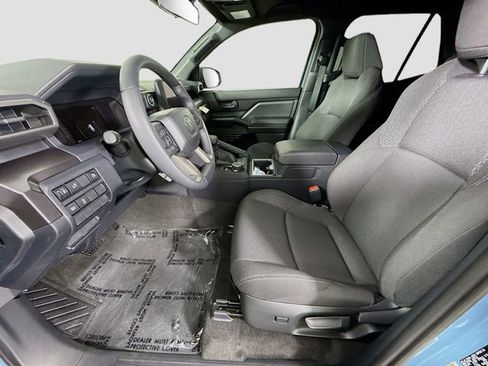 Certified 2026 Toyota 4Runner SR5 AWD/4WD image 19