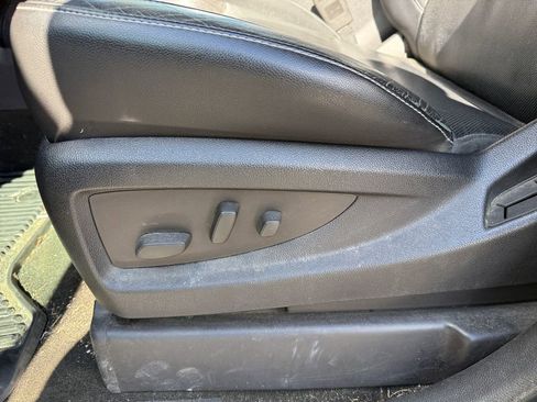 Used 2015 GMC Sierra 1500 SLT w/ SLT Crew Cab Value Package image 13