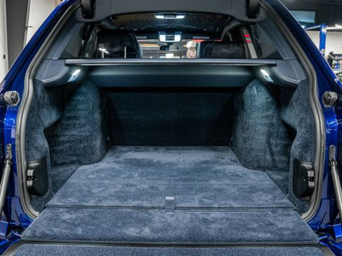 Used 2024 Rolls-Royce Cullinan Black Badge image 18