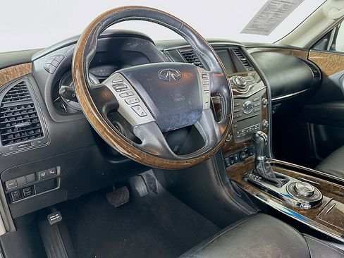 Used 2015 INFINITI QX80 4WD w/ Theater Package image 9