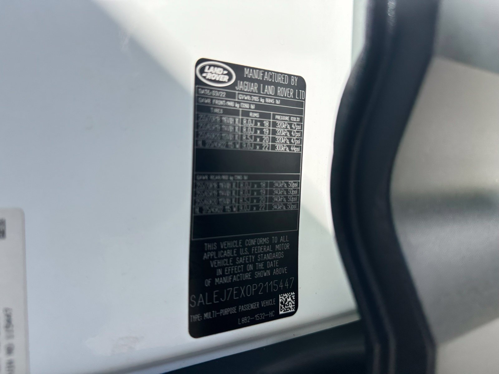 Used 2023 Land Rover Defender 110 S AWD/4WD image 13