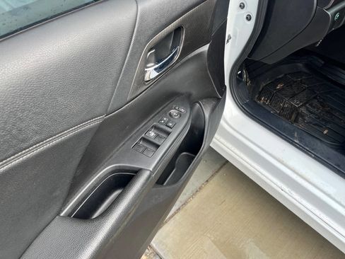 Used 2017 Honda Accord Sport image 21