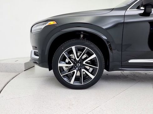 Certified 2025 Volvo XC90 B6 Plus w/ Protection Package image 31