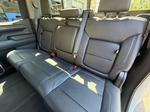 Used 2023 Chevrolet Silverado 1500 RST AWD/4WD image 13