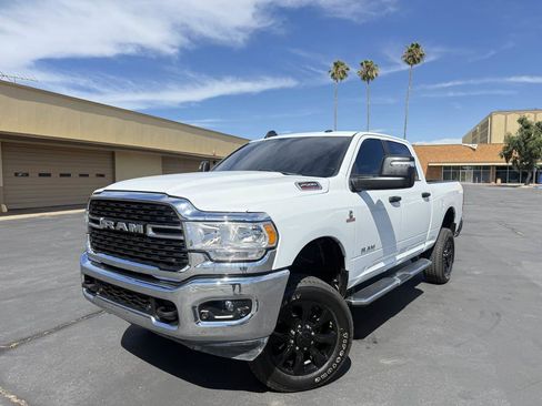 Used 2024 RAM 2500 Big Horn w/ Off Road Package AWD/4WD image 4