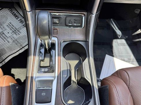 Used 2019 Subaru Ascent Touring image 34