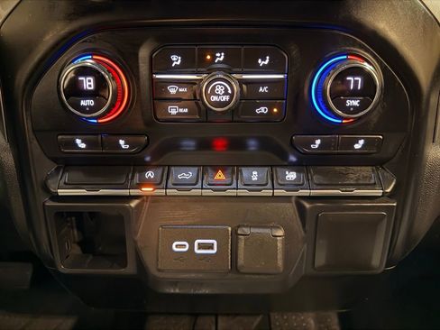 Used 2020 Chevrolet Silverado 1500 LT w/ Texas Edition image 25