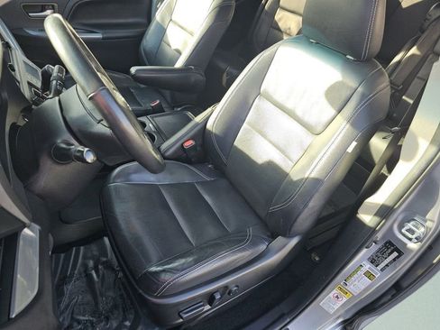 Used 2015 Toyota Sienna SE Premium image 6