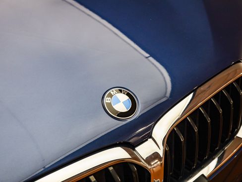 Certified 2023 BMW 540i w/ Premium Package image 9