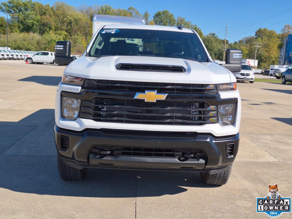 Used 2025 Chevrolet Silverado 2500 W/T w/ WT Convenience Package AWD/4WD image 2