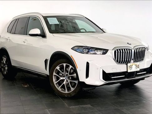 Used 2024 BMW X5 xDrive40i w/ Premium Package AWD/4WD image 2