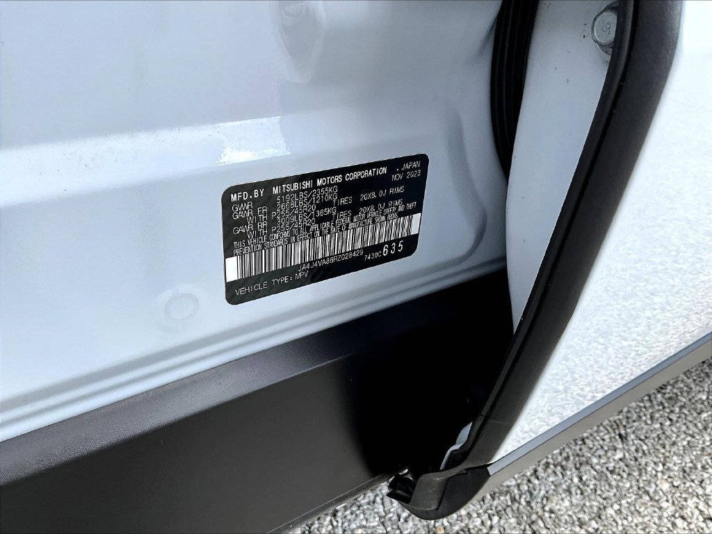Used 2024 Mitsubishi Outlander SE AWD/4WD image 22