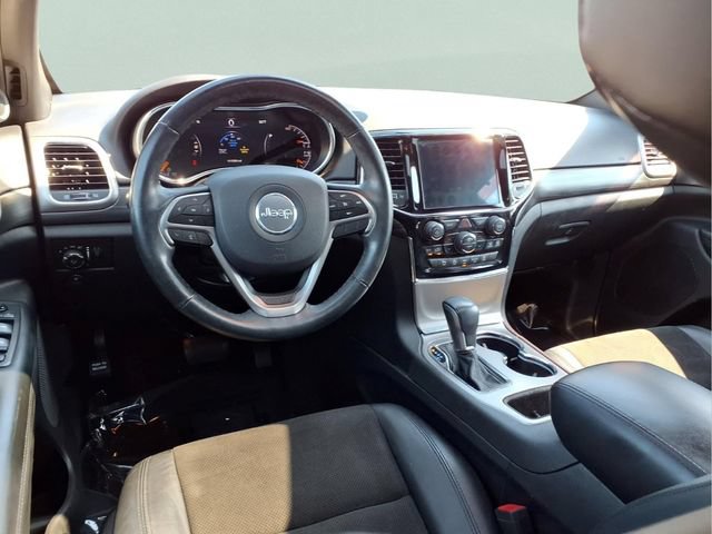 Used 2019 Jeep Grand Cherokee Altitude AWD/4WD image 5