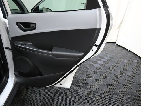 Used 2020 Hyundai Kona SEL Plus AWD/4WD image 26