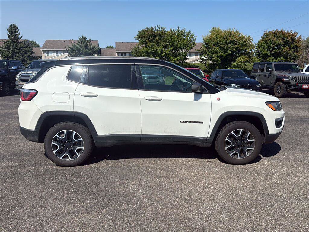 Used 2020 Jeep Compass Trailhawk w/ Cold Weather Group AWD/4WD image 8