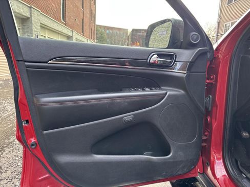 Used 2019 Jeep Grand Cherokee Trailhawk image 13