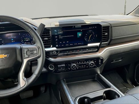 Used 2024 Chevrolet Silverado 3500 LT w/ All Star Edition AWD/4WD image 10