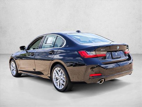 Used 2026 BMW 330i xDrive Sedan AWD/4WD image 7