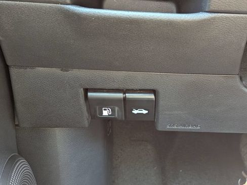 Used 2024 Nissan Kicks SR FWD image 25