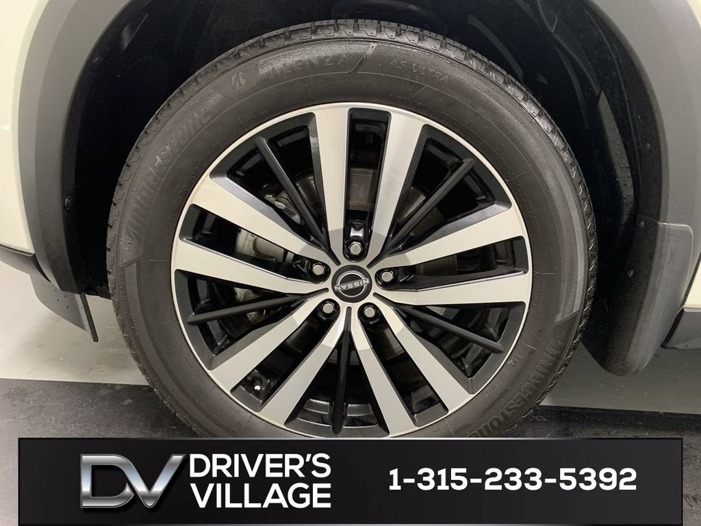 Used 2023 Nissan Pathfinder Platinum w/ Cargo Package AWD/4WD image 8