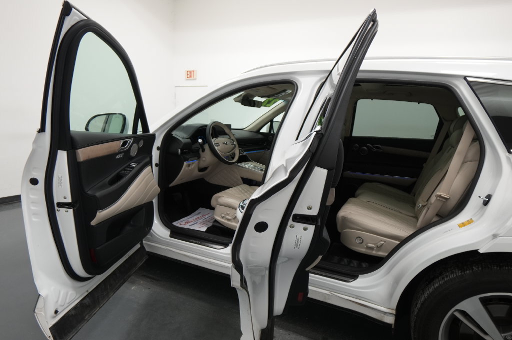 Used 2022 Genesis GV80 3.5T w/ Prestige Package 07 AWD/4WD image 28