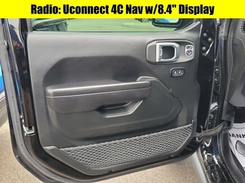 Used 2023 Jeep Gladiator Sport AWD/4WD image 20