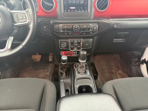 Used 2020 Jeep Gladiator Rubicon w/ Trailer Tow Package image 12