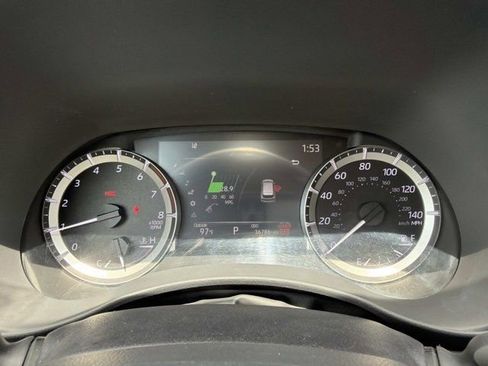 Used 2025 Toyota Highlander LE FWD image 27