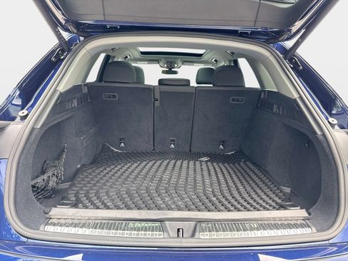 Certified 2025 Audi Q5 Premium w/ Convenience Package AWD/4WD image 9
