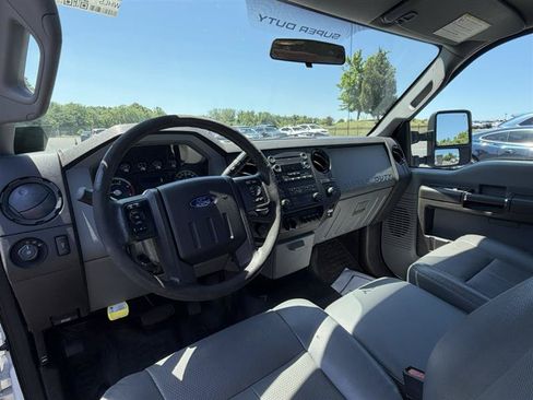 Used 2015 Ford F350 XL w/ Power Equipment Group RWD image 19