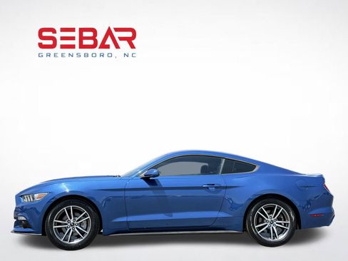 Used 2017 Ford Mustang Coupe RWD image 13