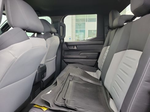 Used 2025 Toyota Tacoma TRD Off-Road image 11