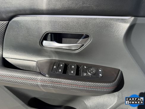 Certified 2025 Nissan Kicks SR image 23