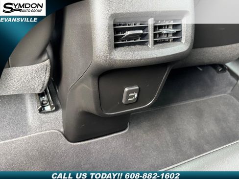Used 2021 Chevrolet Equinox LT image 9