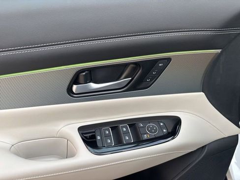 New 2025 Nissan Murano SL image 19