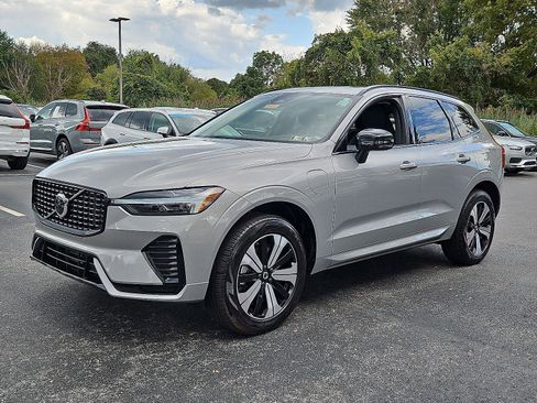 Certified 2024 Volvo XC60 T8 Core w/ Protection Package Premier image 3