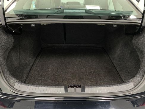 Used 2024 Volkswagen Jetta SE w/ Panoramic Sunroof Package FWD image 6