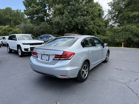 Used 2015 Honda Civic SE image 6