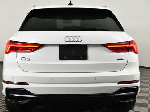 Used 2021 Audi Q3 2.0T Premium w/ Convenience Package image 8