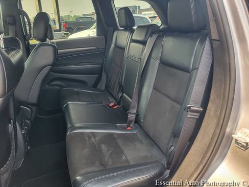 Used 2020 Jeep Grand Cherokee Altitude AWD/4WD image 16