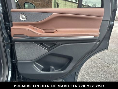 New 2026 Lincoln Navigator Reserve AWD/4WD image 16