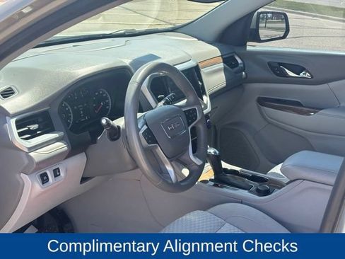Used 2017 GMC Acadia SLE AWD/4WD image 6