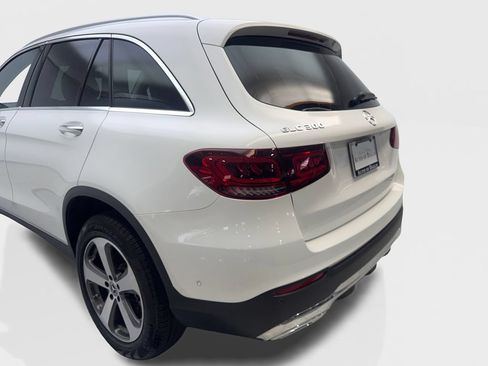 Used 2022 Mercedes-Benz GLC 300 w/ Premium Package Lite image 19